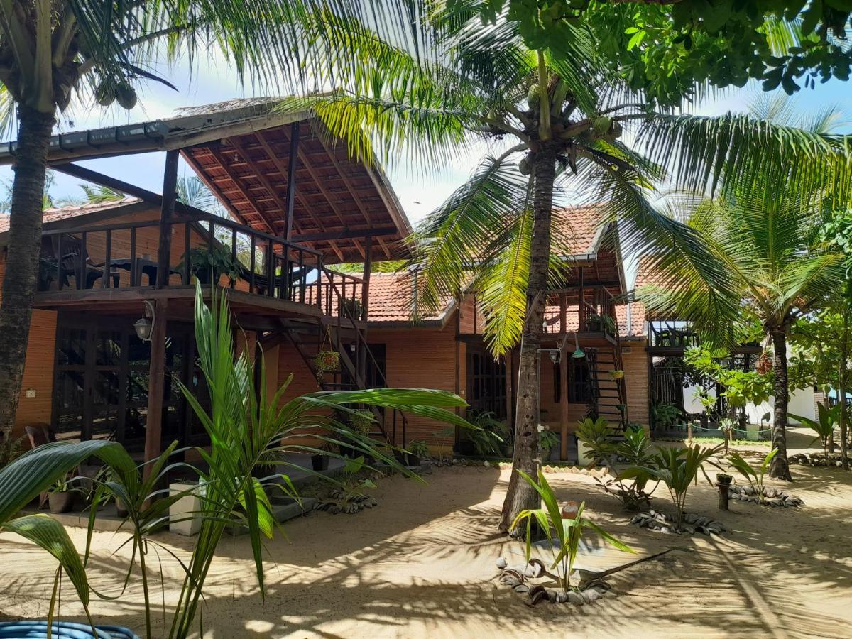 Golden Beach Chalets Arugam Bay Luaran gambar