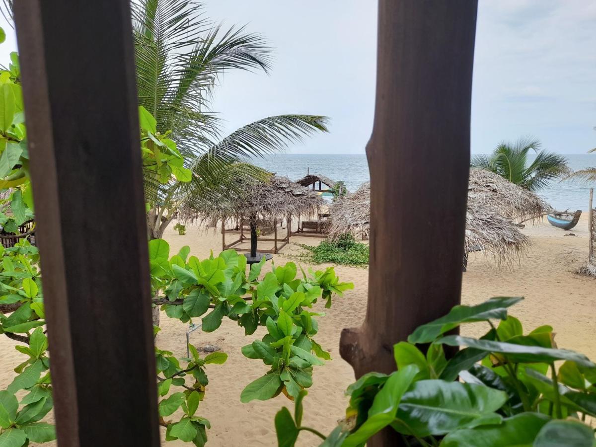 Golden Beach Chalets Arugam Bay Luaran gambar