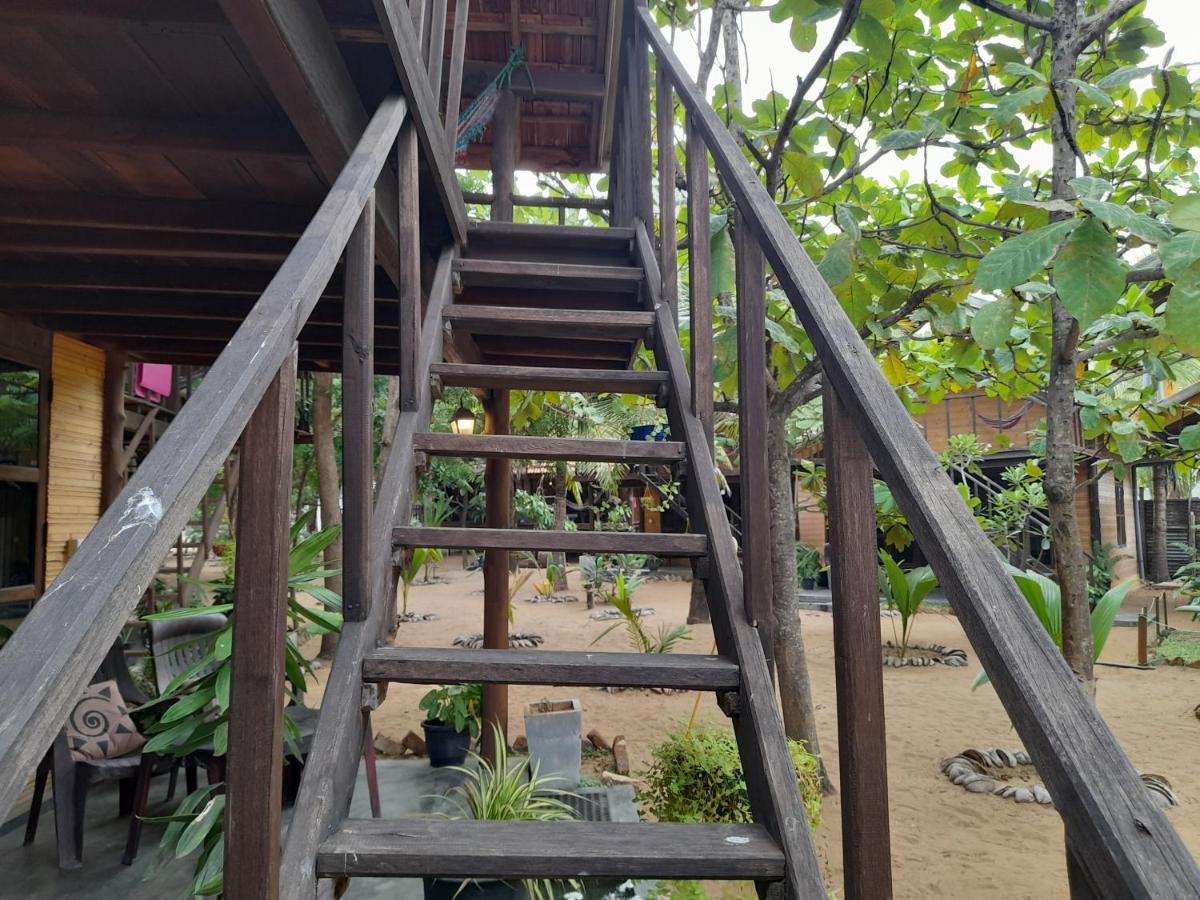 Golden Beach Chalets Arugam Bay Luaran gambar
