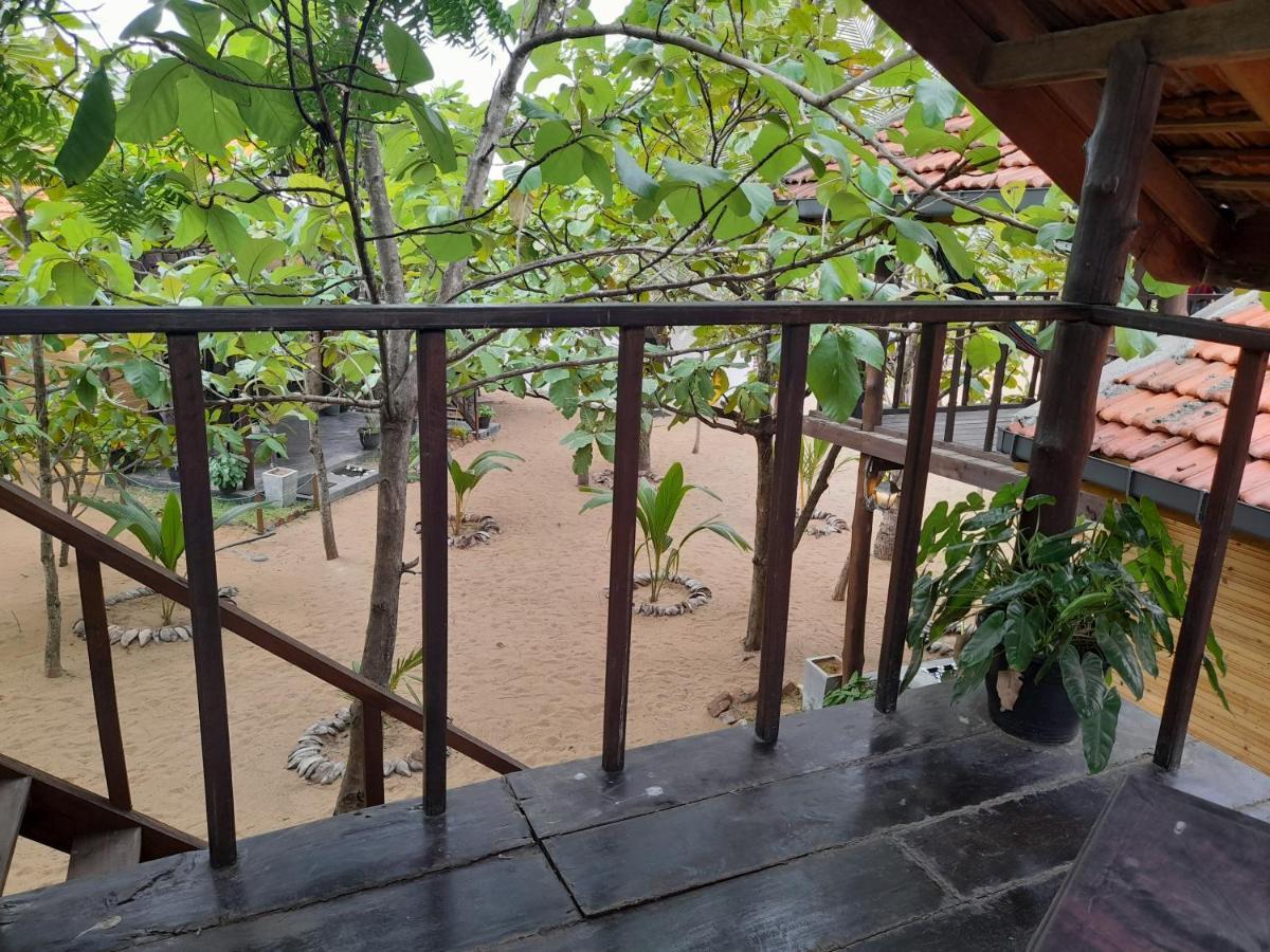 Golden Beach Chalets Arugam Bay Luaran gambar