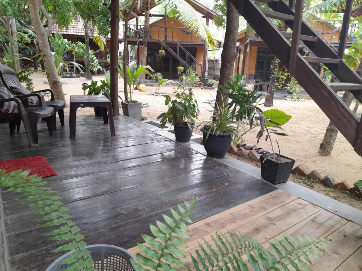 Golden Beach Chalets Arugam Bay Luaran gambar