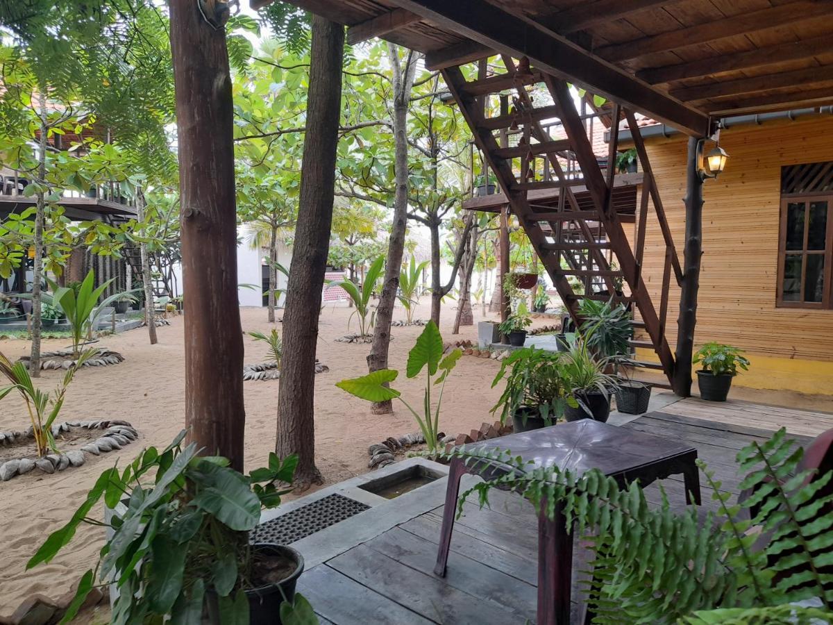 Golden Beach Chalets Arugam Bay Luaran gambar