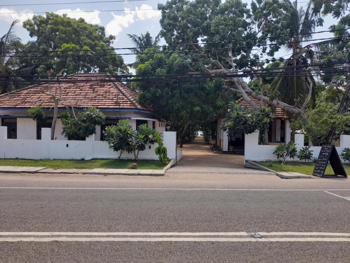 Golden Beach Chalets Arugam Bay Luaran gambar