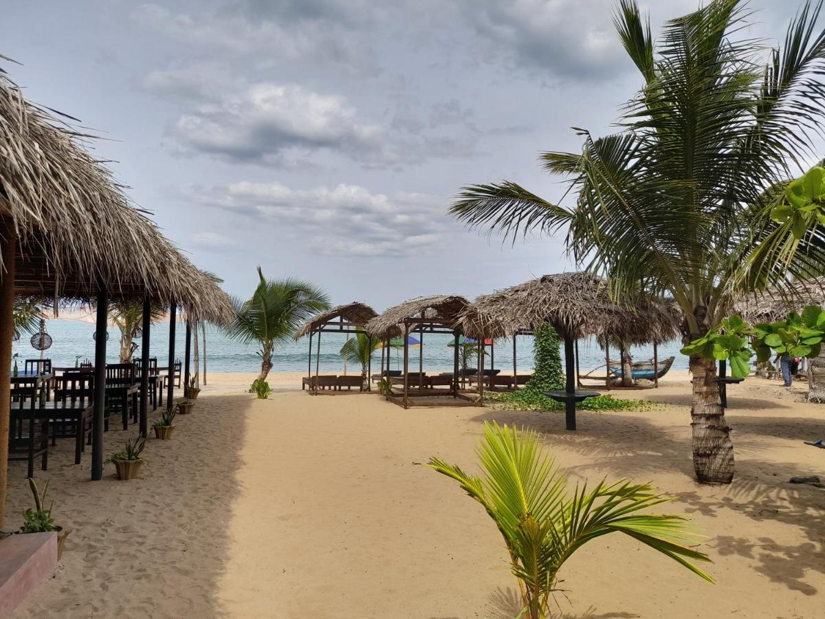 Golden Beach Chalets Arugam Bay Luaran gambar