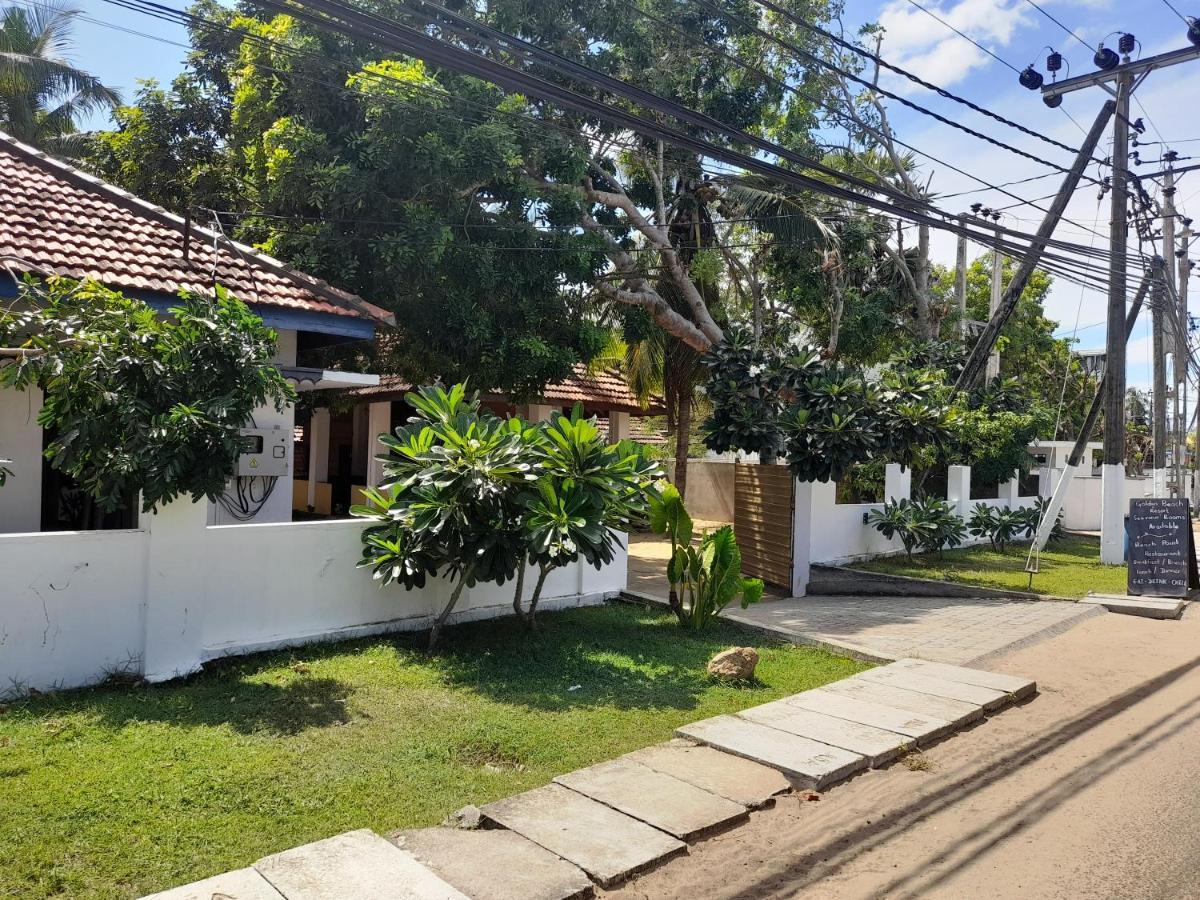 Golden Beach Chalets Arugam Bay Luaran gambar