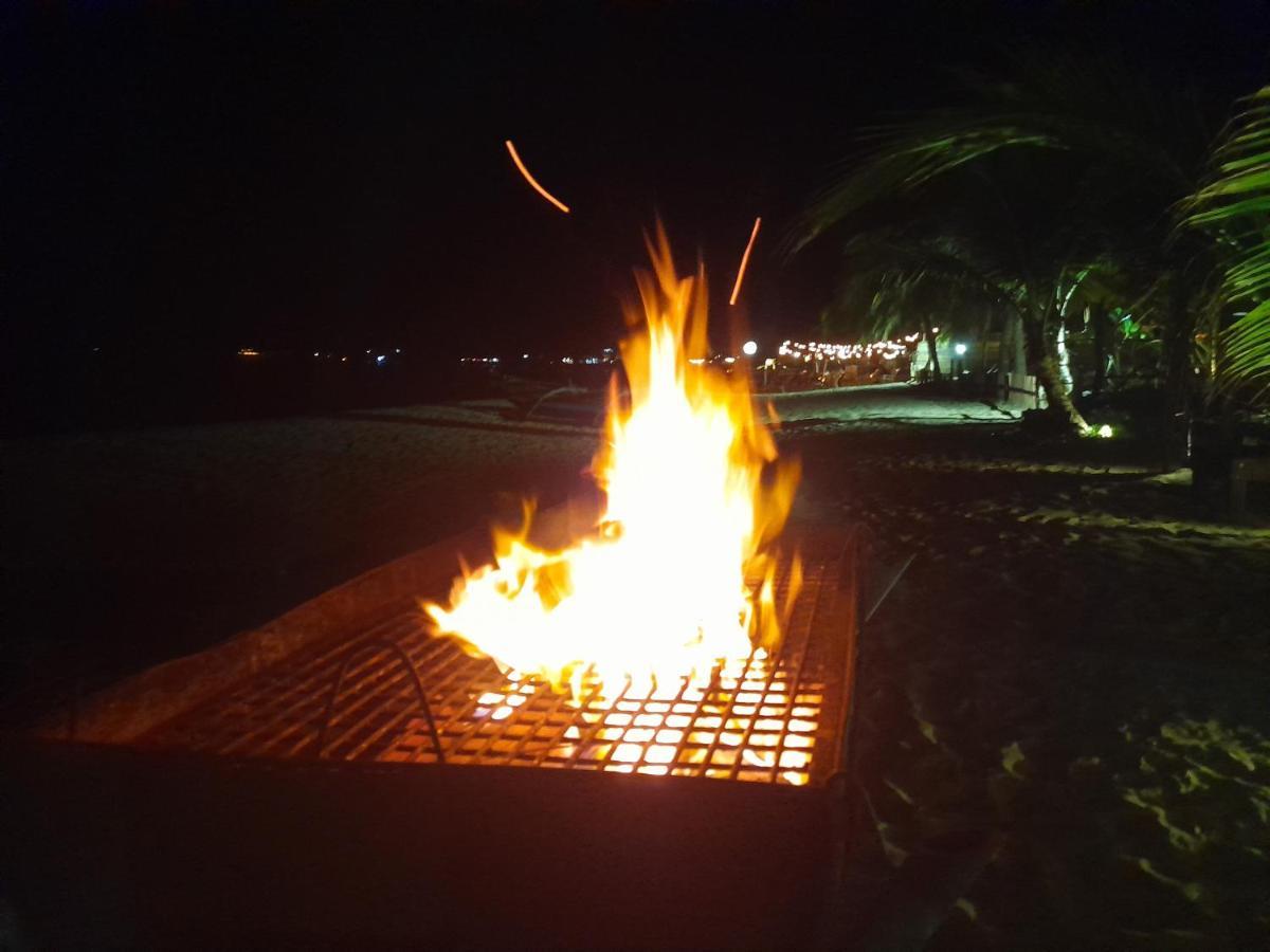 Golden Beach Chalets Arugam Bay Luaran gambar